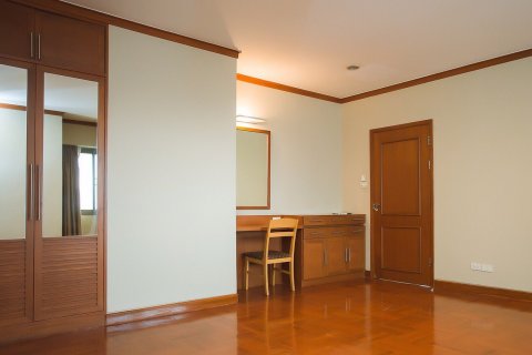 Condo à Bangkok, Thaïlande, 4 chambres  № 143794
