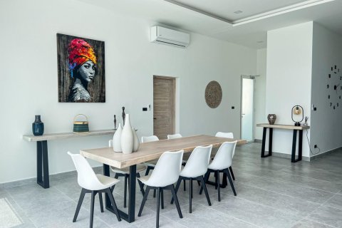 Casa de 4 dormitorios en Ko Samui, Tailandia № 164942 - foto 6