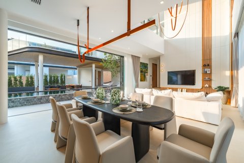 Chalet de 5 dormitorios en Bang Tao, Tailandia № 166504 - foto 16