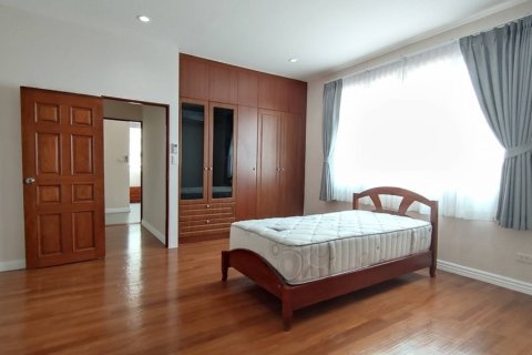 อพาร์ตเมนต์ในกรุงเทพฯ, ประเทศไทย 3 ห้องนอน № 181169 - รูปถ่าย 19