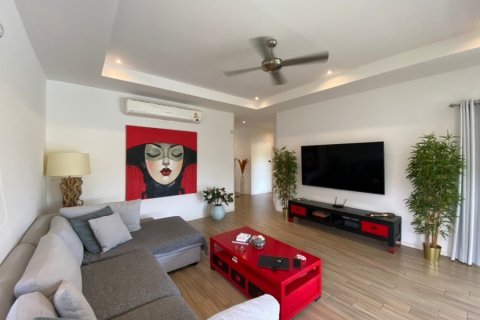 Villa in Hua Hin, Thailand 4 Schlafzimmer № 168371 - Foto 7