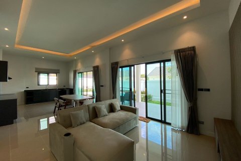 Chalet de 3 dormitorios en Hua Hin, Tailandia № 168369 - foto 10