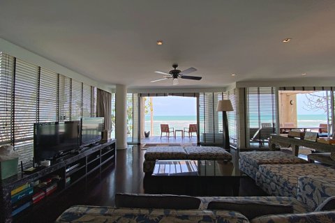 Condominio de 3 dormitorios en Hua Hin, Tailandia № 168370 - foto 15
