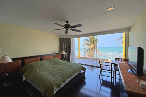 Condominio de 3 dormitorios en Hua Hin, Tailandia № 168370 - foto 24