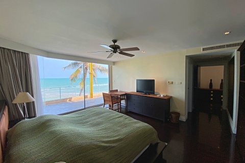 Condominio de 3 dormitorios en Hua Hin, Tailandia № 168370 - foto 25