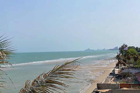 Condominio de 3 dormitorios en Hua Hin, Tailandia № 168370 - foto 26