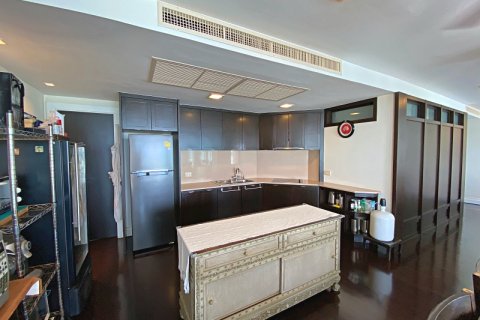 Condominio de 3 dormitorios en Hua Hin, Tailandia № 168370 - foto 17