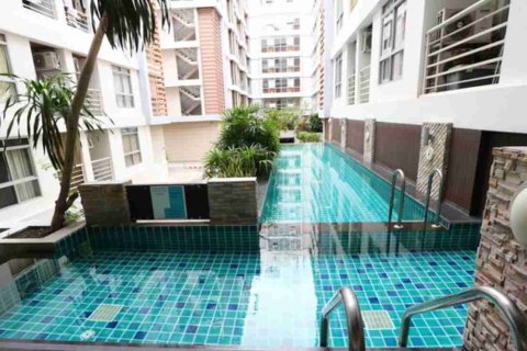 Condominio de 1 dormitorio en Bangkok, Tailandia № 208711 - foto 2