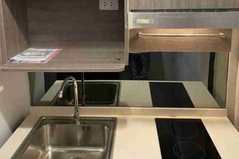 Condominio de 1 dormitorio en Bangkok, Tailandia № 208710 - foto 4