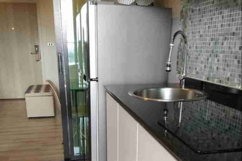 Condominio de 1 dormitorio en Bangkok, Tailandia № 208708 - foto 8