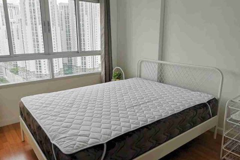 Condominio de 1 dormitorio en Bangkok, Tailandia № 208709 - foto 4