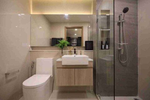 Condominio de 1 dormitorio en Bangkok, Tailandia № 208706 - foto 3