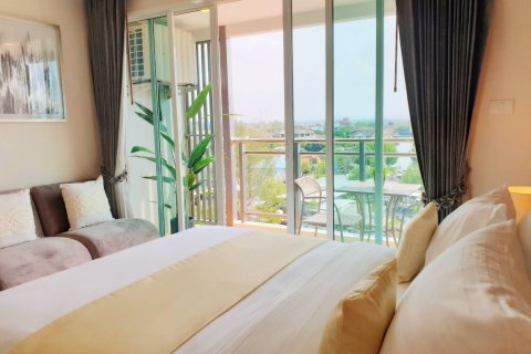 Condo in Bang Lamung, Thailand, 1 bedroom  № 165498 - photo 4