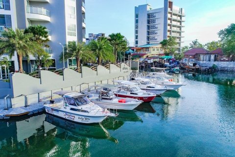 Condo in Bang Lamung, Thailand, 1 bedroom  № 165498 - photo 26