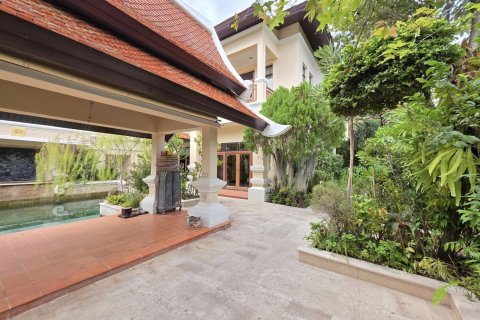 Casa de 2 dormitorios en Pattaya, Tailandia № 155268 - foto 4