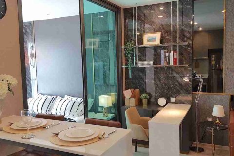 Condominio de 1 dormitorio en Phaya Thai, Bangkok, Tailandia № 183454 - foto 4