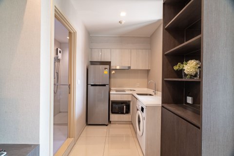 Estudio en el condominio en Pathum Wan, Bangkok, Tailandia № 163125 - foto 2