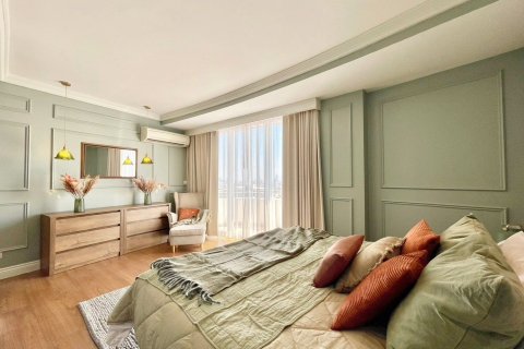 Condominio de 3 dormitorios en Khlong San, Bangkok, Tailandia № 54951 - foto 16