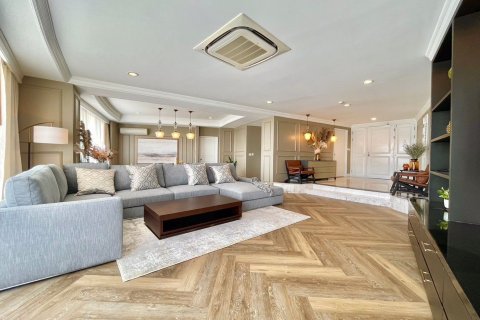 Condo à Khlong San, Bangkok, Thaïlande, 3 chambres  № 54951