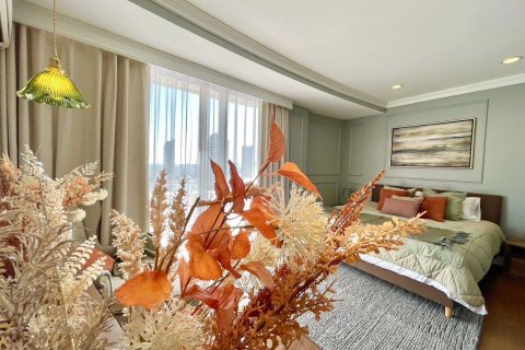Condominio de 3 dormitorios en Khlong San, Bangkok, Tailandia № 54951 - foto 18
