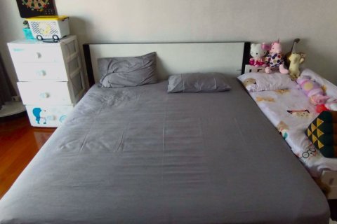 Condominio de 4 dormitorios en Khlong San, Bangkok, Tailandia № 54952 - foto 29