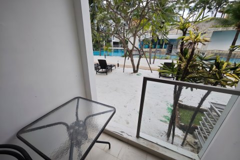 Apartamento de 1 dormitorio en Pattaya, Tailandia № 205950 - foto 2