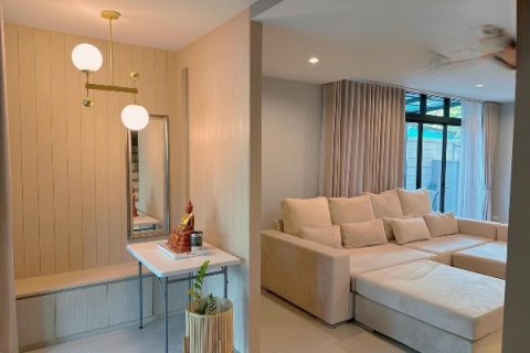 Casa de 4 dormitorios en Bangkok, Tailandia № 157708 - foto 2