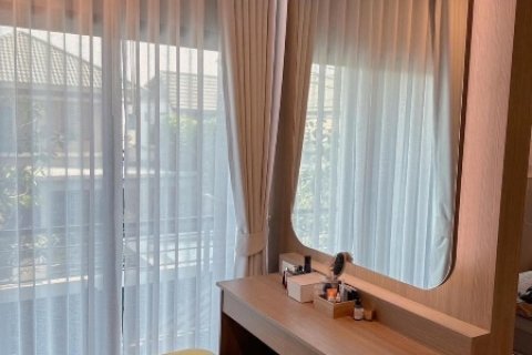 Casa de 4 dormitorios en Bangkok, Tailandia № 157708 - foto 12