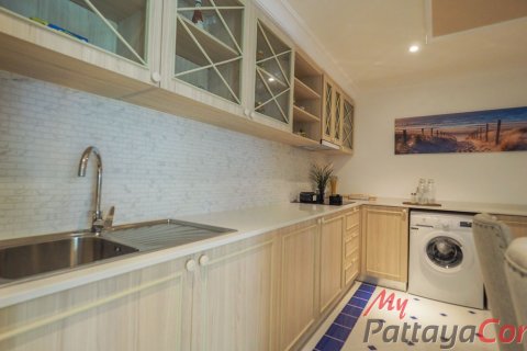 Condominio de 3 dormitorios en Pattaya, Tailandia № 33901 - foto 2