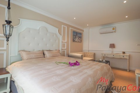 Condominio de 3 dormitorios en Pattaya, Tailandia № 33901 - foto 13