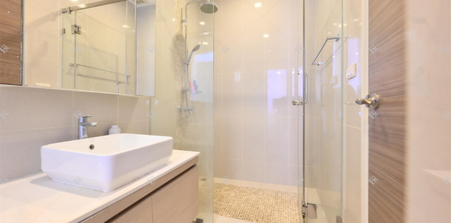 Condo in Bangkok, Thailand, 1 bedroom  № 209220