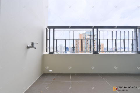 Condo in Bangkok, Thailand, 1 bedroom  № 209220 - photo 4