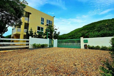Chalet de 2 dormitorios en Prachuap Khiri Khan, Tailandia № 146718 - foto 5