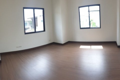 Casa de 3 dormitorios en Bang Khen, Bangkok, Tailandia № 149088 - foto 18