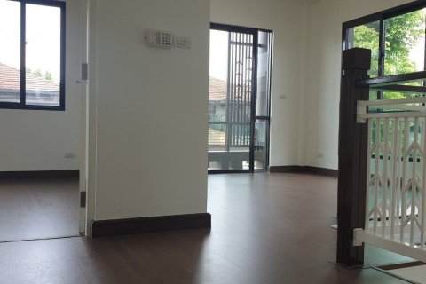 Casa de 3 dormitorios en Bang Khen, Bangkok, Tailandia № 149088 - foto 11