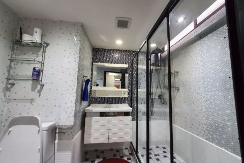 Condominio de 3 dormitorios en Watthana, Bangkok, Tailandia № 47533 - foto 17