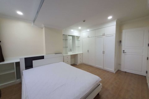 Condominio de 3 dormitorios en Watthana, Bangkok, Tailandia № 47533 - foto 19