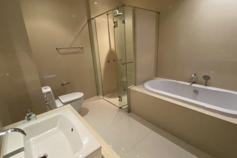 Condominio de 2 dormitorios en Watthana, Bangkok, Tailandia № 200921 - foto 5