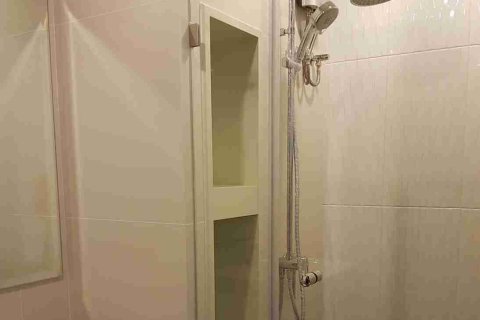 Condominio de 1 dormitorio en Phaya Thai, Bangkok, Tailandia № 183634 - foto 4