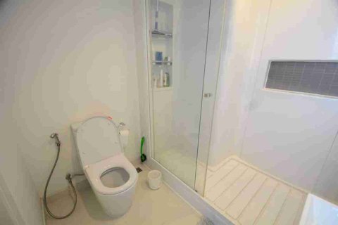 Condominio de 1 dormitorio en Thonburi, Bangkok, Tailandia № 183652 - foto 5
