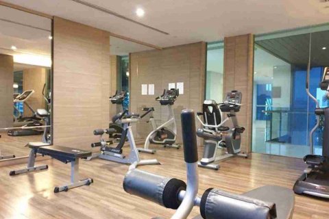 Condominio de 1 dormitorio en Thonburi, Bangkok, Tailandia № 183652 - foto 3