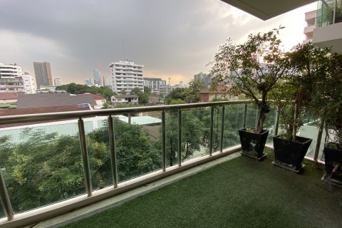 Eigentumswohnung in Watthana, Bangkok, Thailand, 4 Schlafzimmer № 200735 - Foto 2
