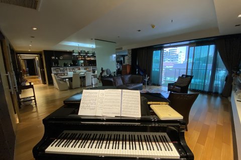 Eigentumswohnung in Watthana, Bangkok, Thailand, 4 Schlafzimmer № 200735 - Foto 17