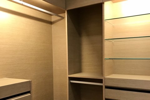 Eigentumswohnung in Watthana, Bangkok, Thailand, 3 Schlafzimmer № 200729 - Foto 5