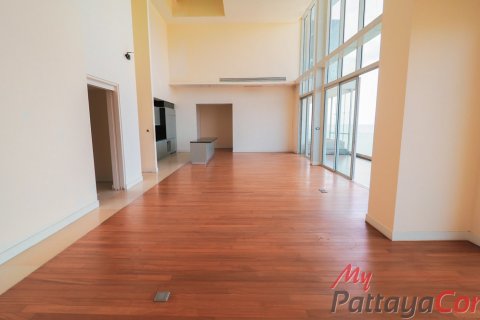 Condominio de 4 dormitorios en Pattaya, Tailandia № 32258 - foto 3