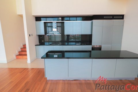 Condominio de 4 dormitorios en Pattaya, Tailandia № 32258 - foto 24