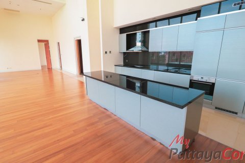 Condominio de 4 dormitorios en Pattaya, Tailandia № 32258 - foto 7