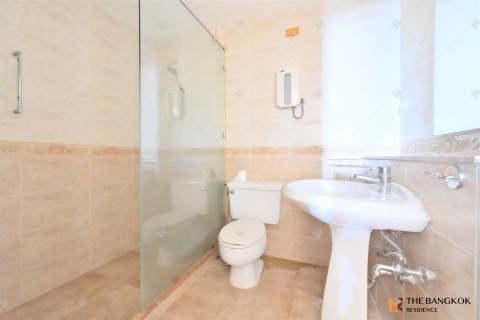 Condo à Bangkok, Thaïlande, 3 chambres  № 209283 - photo 2