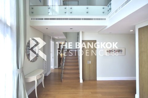 Condominio de 3 dormitorios en Bangkok, Tailandia № 187060 - foto 2