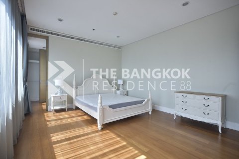 Condominio de 3 dormitorios en Bangkok, Tailandia № 187060 - foto 4